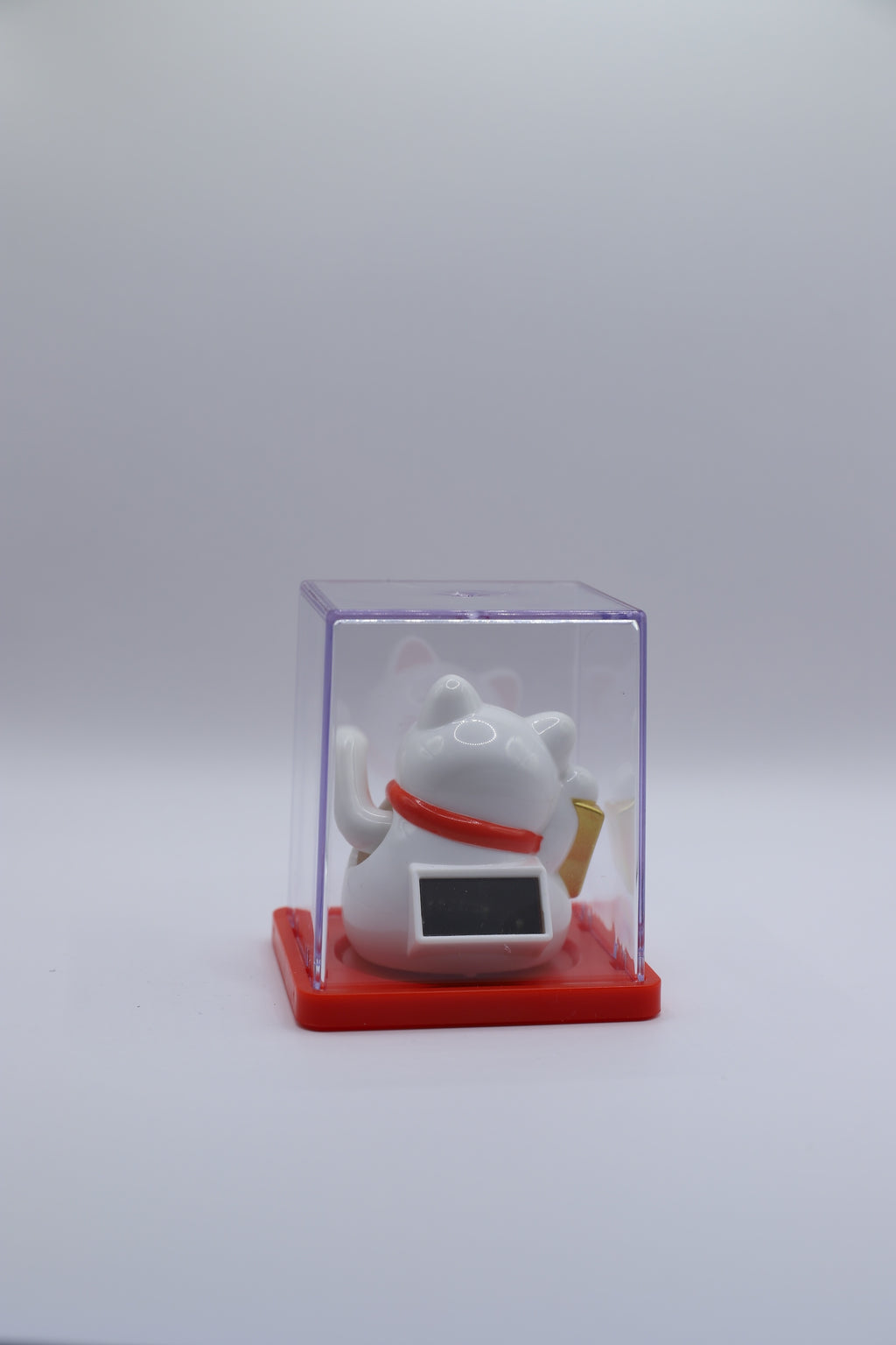 Maneki-neko: mačka, ki prinaša srečo